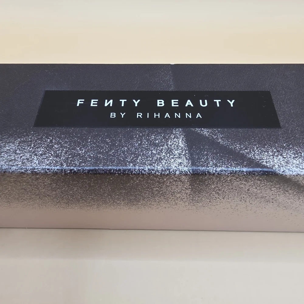 Fenty Beauty by Rihanna Pro Filt'r Soft Matte Longwear Foundation #175